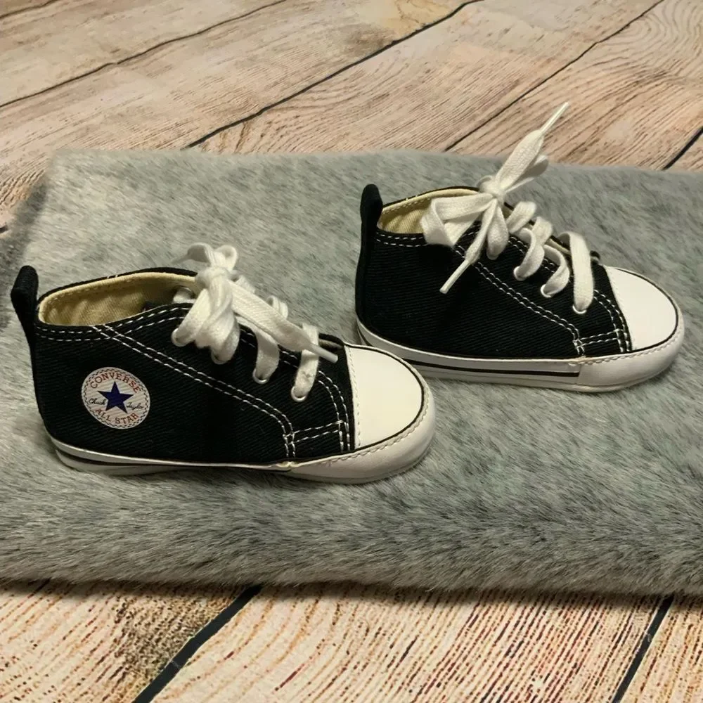 Converse Chuck Taylor First Hi Top Shoe Size 4C